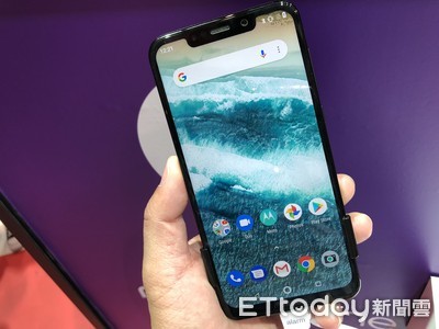Motorola One、One Power兩款Android One瀏海機動眼看、11月登台