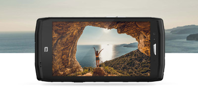 耐操耐摔又防水!法國新創公司製作的這支手機可以陪你上山下海