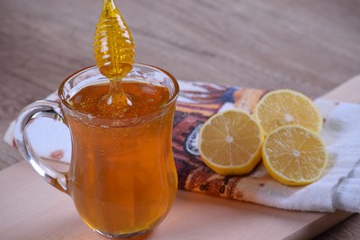 「蜂蜜檸檬」可治皮膚瘤及汗斑疹? 食藥署出面怒闢謠