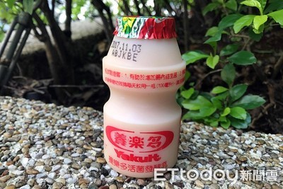 養X多比可樂還甜！8款「核彈級」乳酸飲曝：你在喝好菌or喝糖？