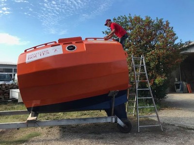 71歲探險家阿公漂流　搭改造「大木桶」挑戰3個月橫跨大西洋