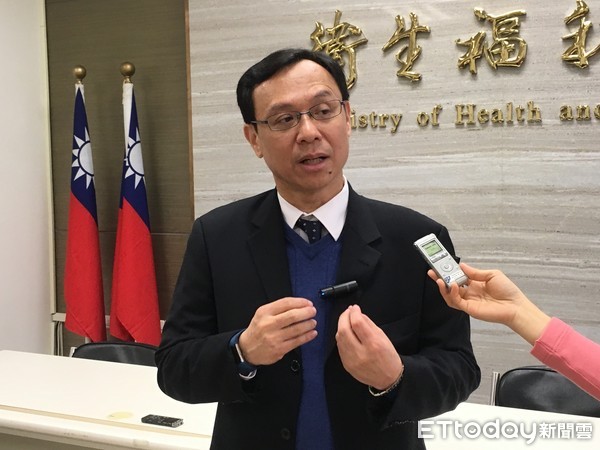 卫福部医事司司长石崇良说明病人自主权利法,预立医疗决定书,病主法