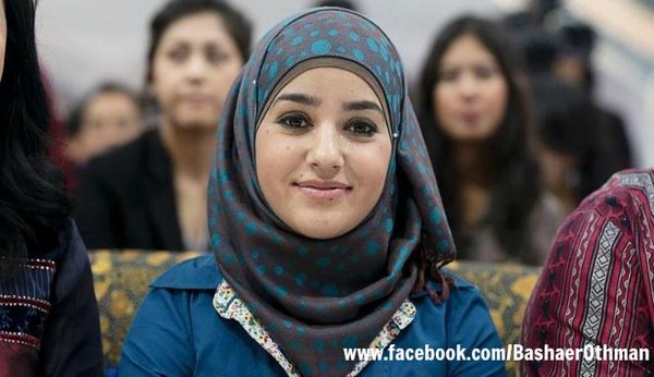 自信又美丽!巴勒斯坦16岁少女 全世界最年轻的部长