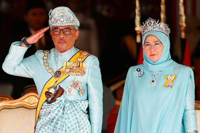 活躍體壇！馬來西亞新國王今視察儀隊宣誓就職