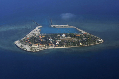 菲律賓中業島填海造陸　陸派百艦嚇阻、我外交部緘默