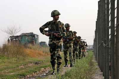士兵抓狂…直接舉槍「掃射同袍」　印度軍營4死3傷