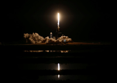 SpaceX可載人「龍飛船2號」首飛成功　先載假人奔向太空站