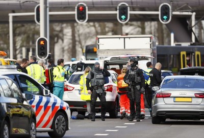 快訊／荷蘭電車隨機殺人已3死9傷　「37歲土耳其槍手」正面照曝光