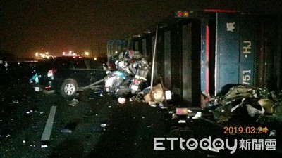 中山高鼎金重大車禍！1人噴飛北上車道慘遭多車輾壓慘死