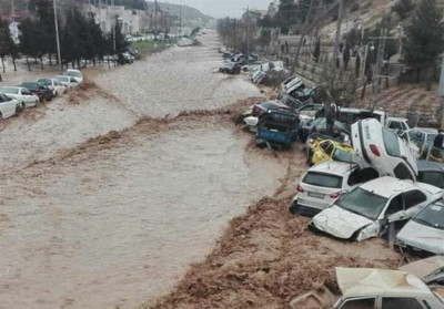 大洪水來襲！乾旱伊朗一天內狂噴「半年雨量」　至少21死破百傷