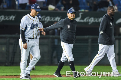 中職／比賽打太久、牛棚都燒光　洪總祈雨盼延賽