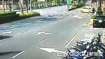 京華城前死亡車禍!小黃左轉撞直行機車 女騎士噴飛喪命