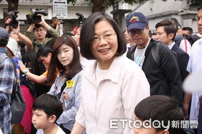賴清德要總統專心國政!他來拼選舉 蔡英文深夜回擊