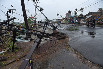 氣旋法尼在印度釀12死…轉奔向孟加拉　百萬人急撤離！