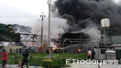 廢輪胎倉庫大火…「黑煙竄升」民眾吸空汙！ 業者挨罰500萬準備停業