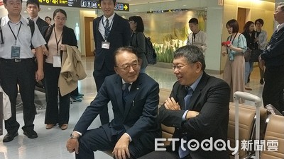 柯文哲訪日前就有總統級禮遇　日駐台大使親自送機
