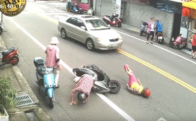 「麥當勞叔叔」被車撞！三寶爆衝神截圖　網友笑噴洗版：地獄列車出發