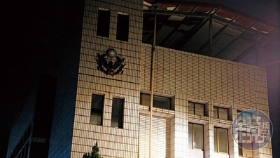 大眼金髮美女鬼深夜徘徊「啪噠啪噠」　站床邊摸臉…陰魂不散原因曝