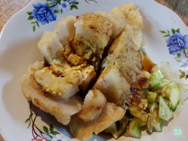 ▲印尼南蘇門答臘「巨港」最為知名的傳統菜餚「Pempek」 。（圖／食力 foodnext提供）