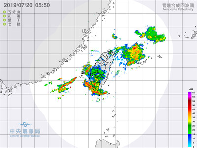 低壓還沒走！10縣市豪大雨「擴展至中部」　台北悶熱上看36℃