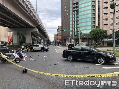 快訊／基隆路騎士高速直撞轉彎車　大量噴血無生命跡象