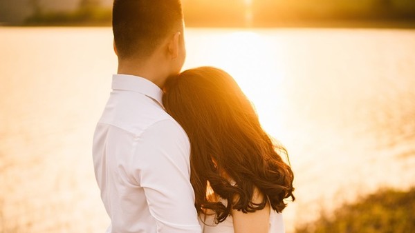 ▲情侣,浪漫,拥抱,男女,恋爱。(图/取自免费图库Pexels)