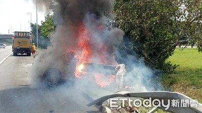 護欄橫插敞篷車！喪命女師畢業後偏鄉教書　臉書最後一PO是3子女合照