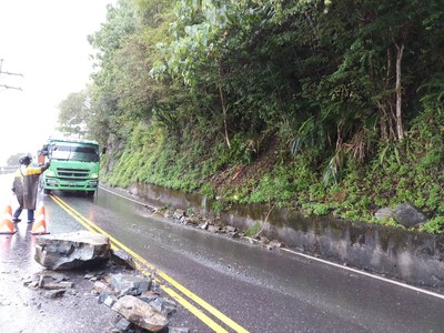 宜蘭6.0地震　蘇花公路南澳至蘇澳間有落石、單線雙向通行管制