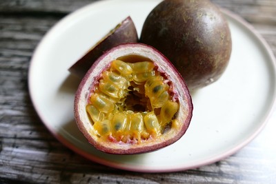 別花錢喝糖!營養師DIY「百香果2料理」 ... 身材小一號:這2時段吃最好
