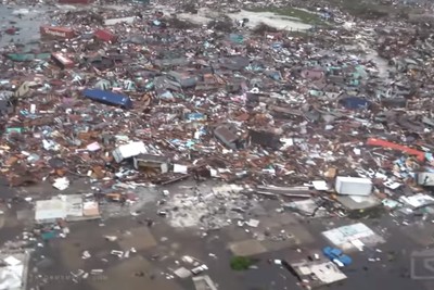 颶風襲巴哈馬釀7死、1.3萬房屋毀！空拍曝「街道變廢墟、車子全翻」