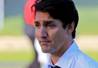 29歲「塗黑臉」扮阿拉丁舊照曝光！　加拿大總理杜魯道認歧視急道歉
