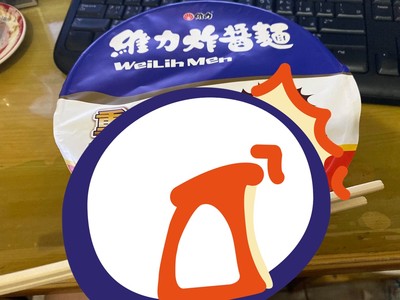 壓泡麵超困擾！他PO出「免洗筷」隱藏功能　網傻：你是天才嗎！！