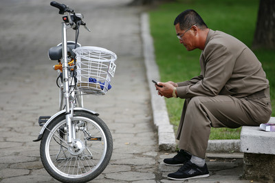 「北韓600萬人擁手機」當賺錢工具或炫富　電話費助政府規避制裁發大財