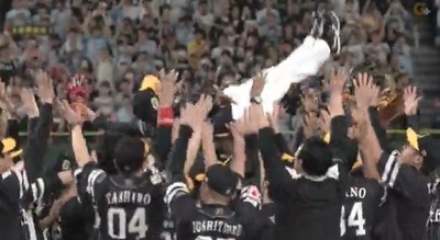 日職/陽岱鋼代打出局巨人遭橫掃 軟銀「日本一」三連霸