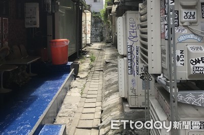 癡情男深夜爬防火巷 ... 苦求女友「聽我解釋」 三樓女住戶看窗外一顆頭嚇傻