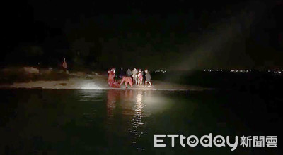 學生夜遊登金門建功嶼受困　海巡緊急出艦艇救7人上岸