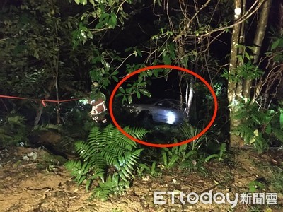 快訊／男女上山採藥停路旁休息一半…人車突墜5公尺山坡　1死1傷