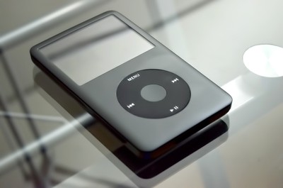 短命App!模擬iPod介面在iPhone播音樂 遭蘋果強制下架「因用戶會誤解是官方版」
