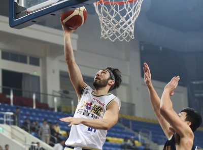 SBL/簡浩轉裕隆首戰就飆致勝三分 最怕對璞園傳錯人