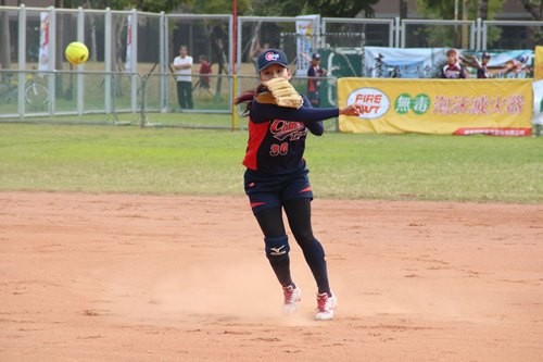 女垒/「小钢炮」杨依婷又开轰 首支满贯送给南韩