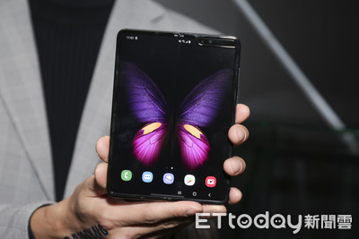 三星全新摺疊機傳聞取名Galaxy Z Flip 將與「S20」新機一同亮相