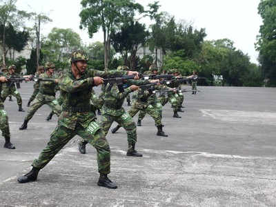 軍迷「掛陸軍少將」搭高鐵被憲兵抓…獲不起訴！　新北檢：無主觀犯意