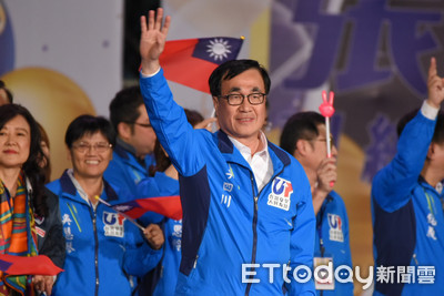 韓國瑜高雄一年多留下這些！　李四川難忘兩個漂亮少女騎車狂追