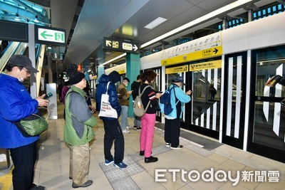 環狀線通車百貨推優惠　環球300元送蛋塔、板橋大遠百發千元抵用券