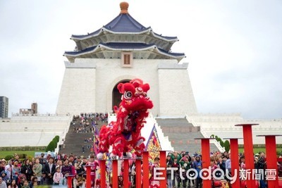 初一開館搶客！101送賀年小禮、故宮發春聯　北市走春景點一次看