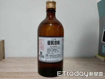 一張圖秒懂「武漢肺炎11迷思」！網喝酒精殺病毒…醫傻眼：你醉了嗎？