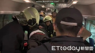 快訊／國光客運駕駛身體不適車偏移撞雪隧避車道　駕駛昏迷另有5輕傷