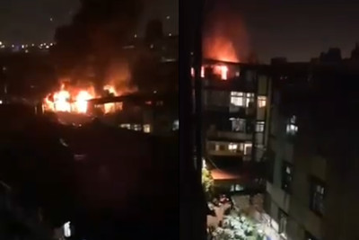 快訊／板橋深夜大火！鄰居聽到「碰」一聲　5樓頂加竄火光