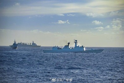 解放軍艦隊遠訓進第三島鏈　美派神盾艦經台海入南海