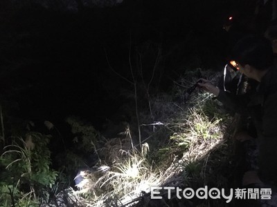 馬尾女摩鐵遭男友掐死棄屍　「樹枝黑塑膠袋招手」暗夜找到遺體…警：指路